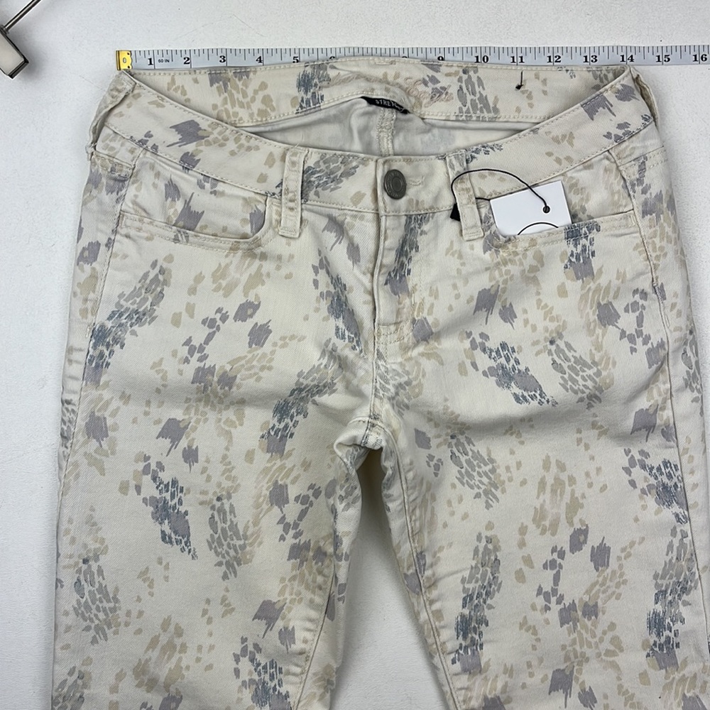 American Eagle Printed Jegging Jean - Picture 2 of 7